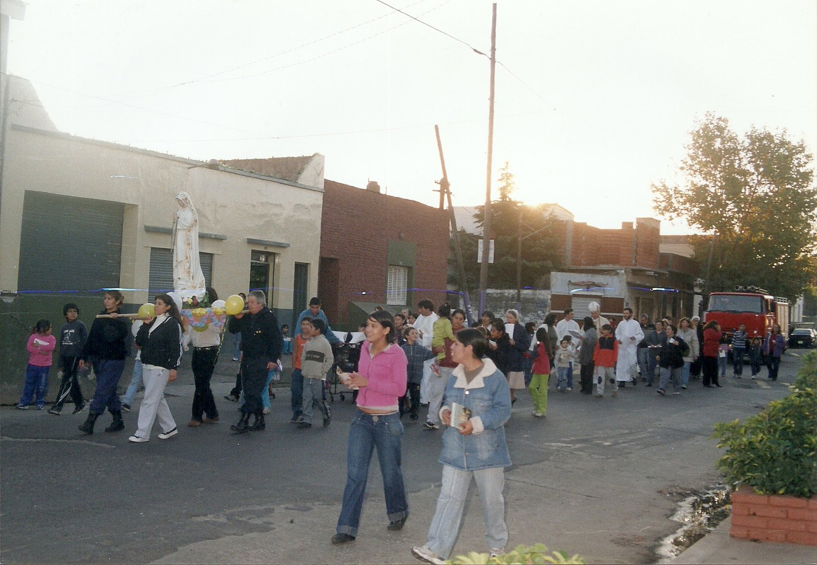 posesion virgen del convento maria mazarello a la iglesi0005